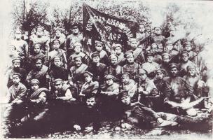 Бойцы Козловской добровольной железнодорожной дружины, организованной в январе 1918 г. Дружина участвовала в боях на Уральском фронте против армии генерала Колчака