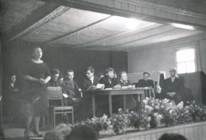 Выступление Нины Николаевны Емельяновой в клубе д. Ивановка на церемонии открытия комнаты-музея С.В. Рахманинова. 26 мая 1968 г.