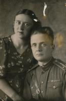 Т.С. Сапожников с женой в г. Могилёво-Подольском. 24 января 1945 г. Ф. Р-170. Оп. 1. Д. 46