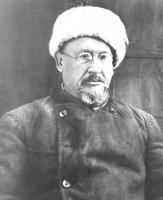 Исполатов Николай Николаевич (1856-1927), земский врач, лидер большевиков г. Усмани, кандидат в депутаты Учредительного собрания по списку Российской социал-демократической рабочей партии интернационалистов большевиков по Тамбовскому избирательному округу